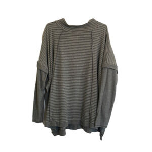 HELLONITE One Size Boxy Lounge sweater